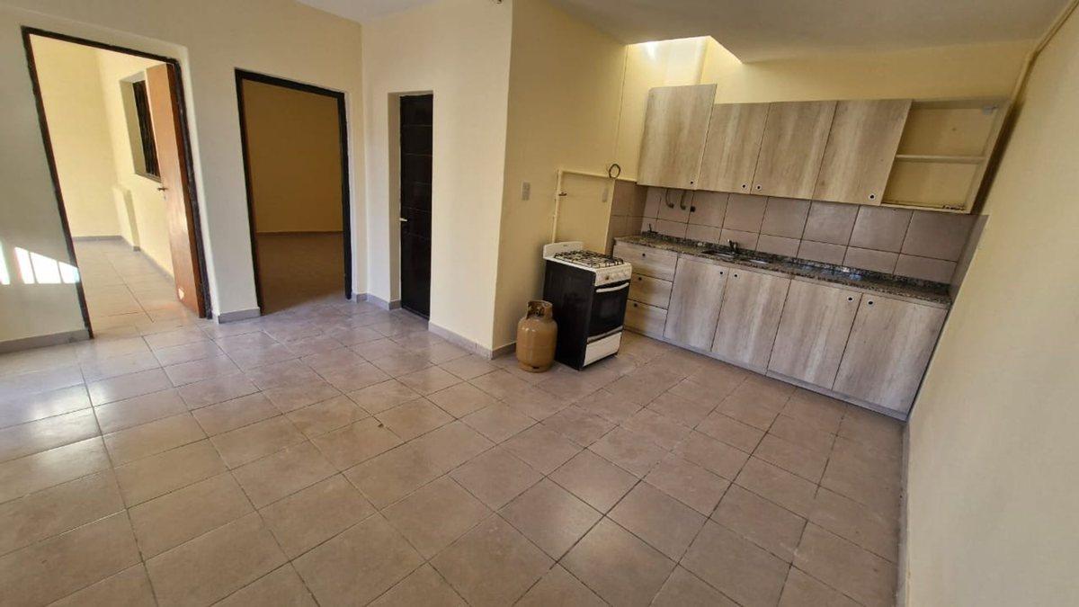 Foto de DOS CASAS DE 2 DORMITORIOS Y PATIO EN YOFRE SUD, imagen 5