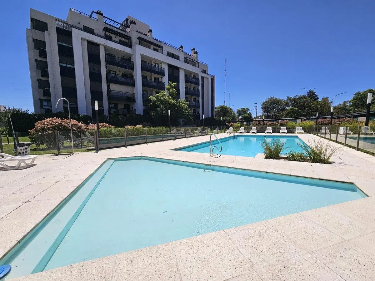 VENTA DEPARTAMENTO 3DORMITORIOS CASONAS DEL SUR II 2