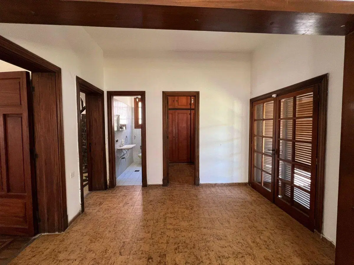 ALQUILER CASA  AVENIDA SABATTINI APTO COMERCIO 3