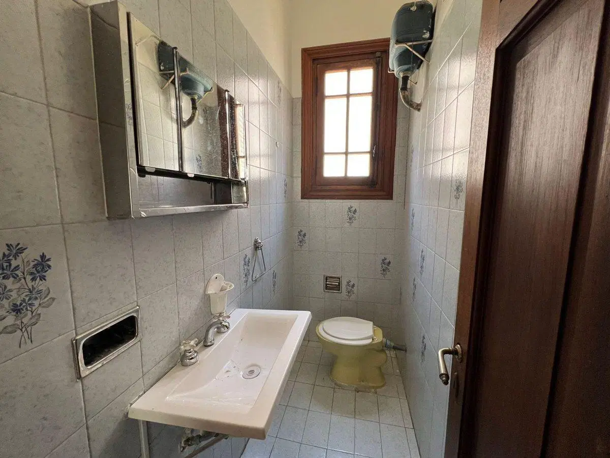 ALQUILER CASA  AVENIDA SABATTINI APTO COMERCIO 5