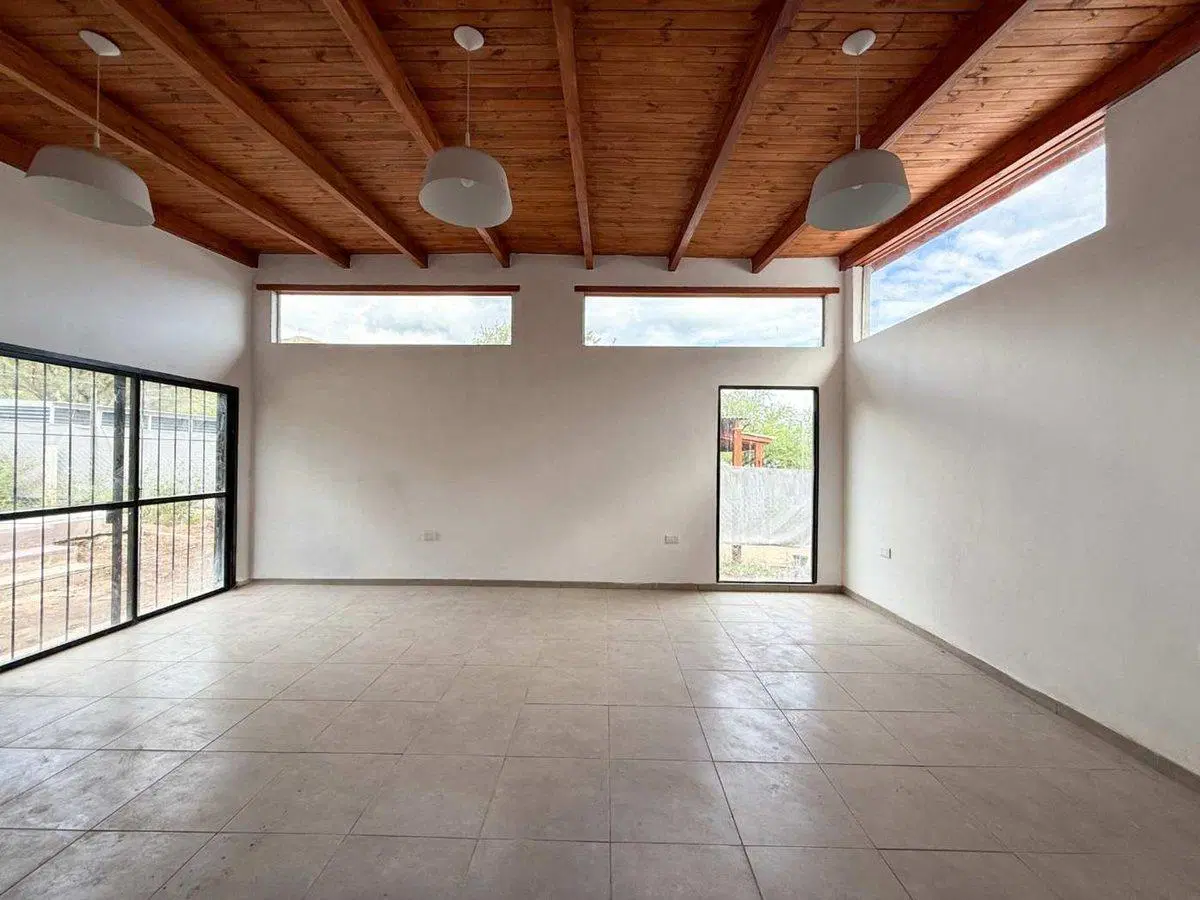 VENTA CASA 2 DORM. PILETA EN  COMUNA SAN ROQUE 3