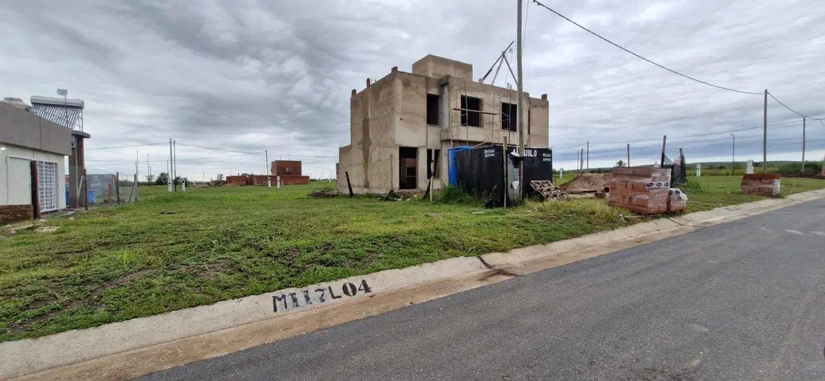 DOCTA CENTRAL LOTE 252 M2 APTO DUPLEX 4