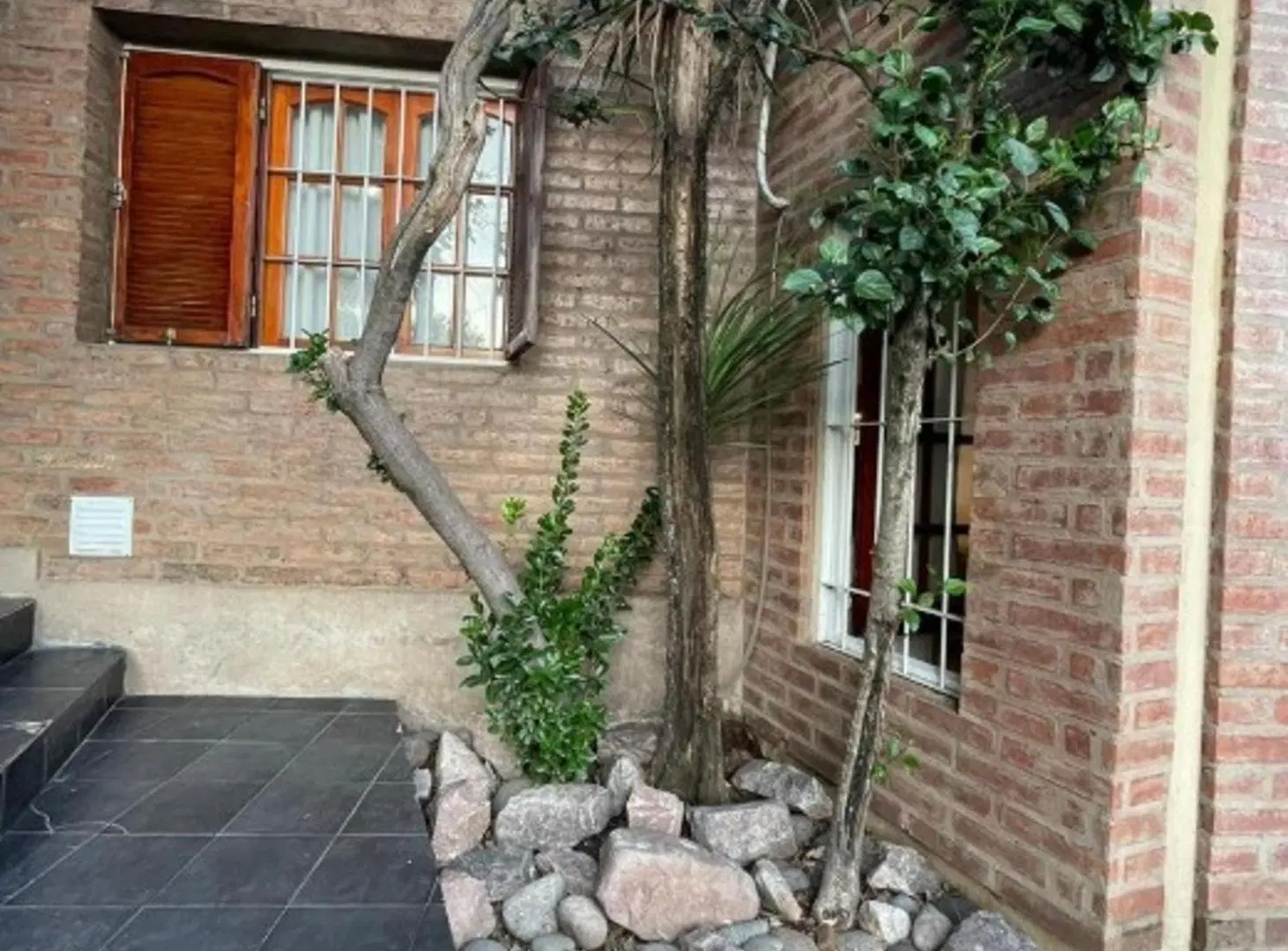 VENTA CASA MAS 2 DEPARTAMENTOS B CERRO NORTE 4