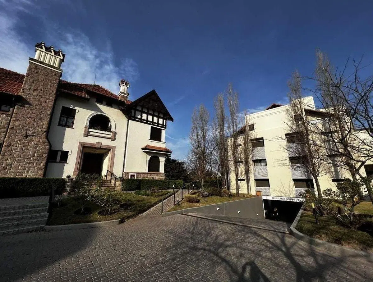 DEPARTAMENTO DE 3 DORMITORIOS EN CASONAS DEL CERRO 2