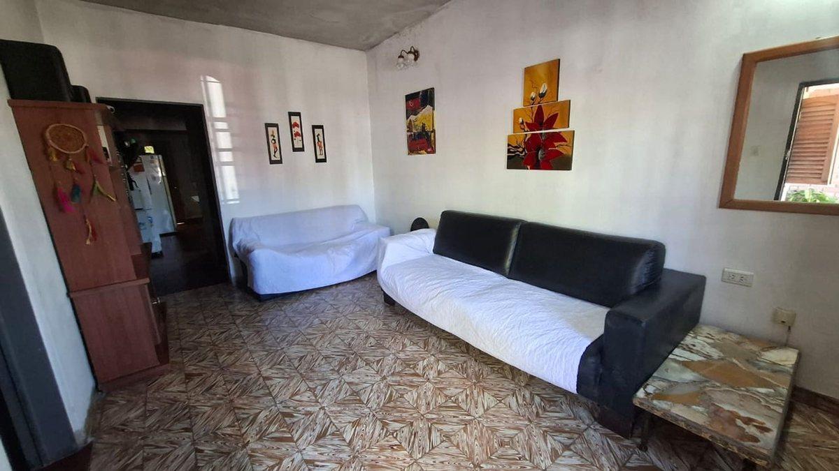 Foto de Se vende casa 2 dorm en B° Acosta + Monoambiente, imagen 3