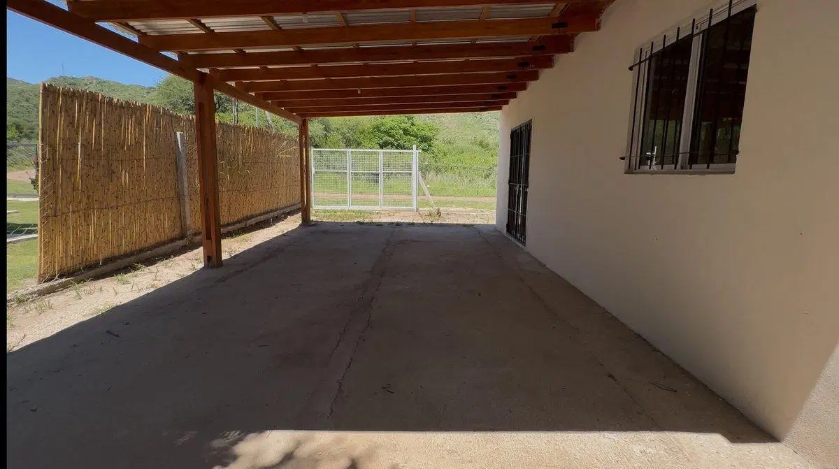 VENTA CASA 2 DORM. CON PILETA EN COMUNA SAN ROQUE 2