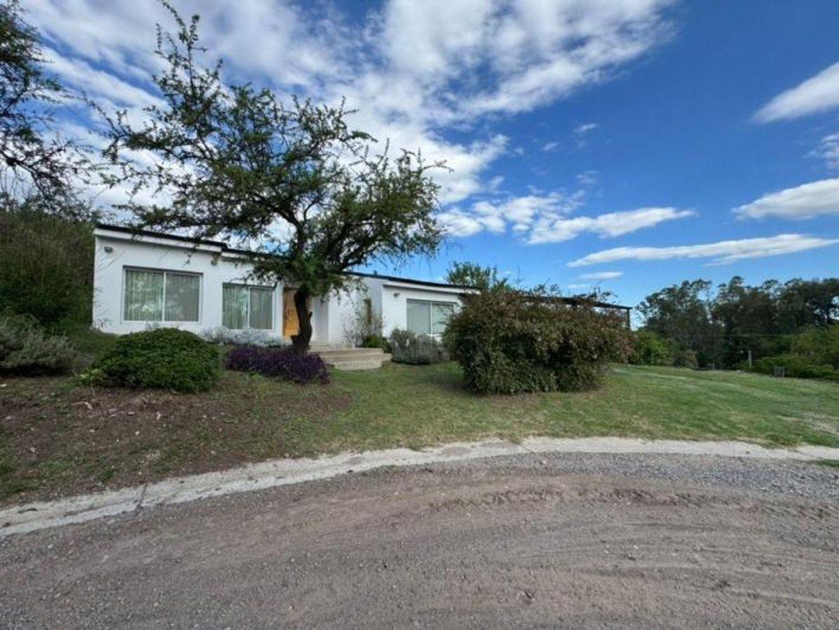 VENTA CASA 3 DORMITORIOS COUNTRY VILLA ALLENDE