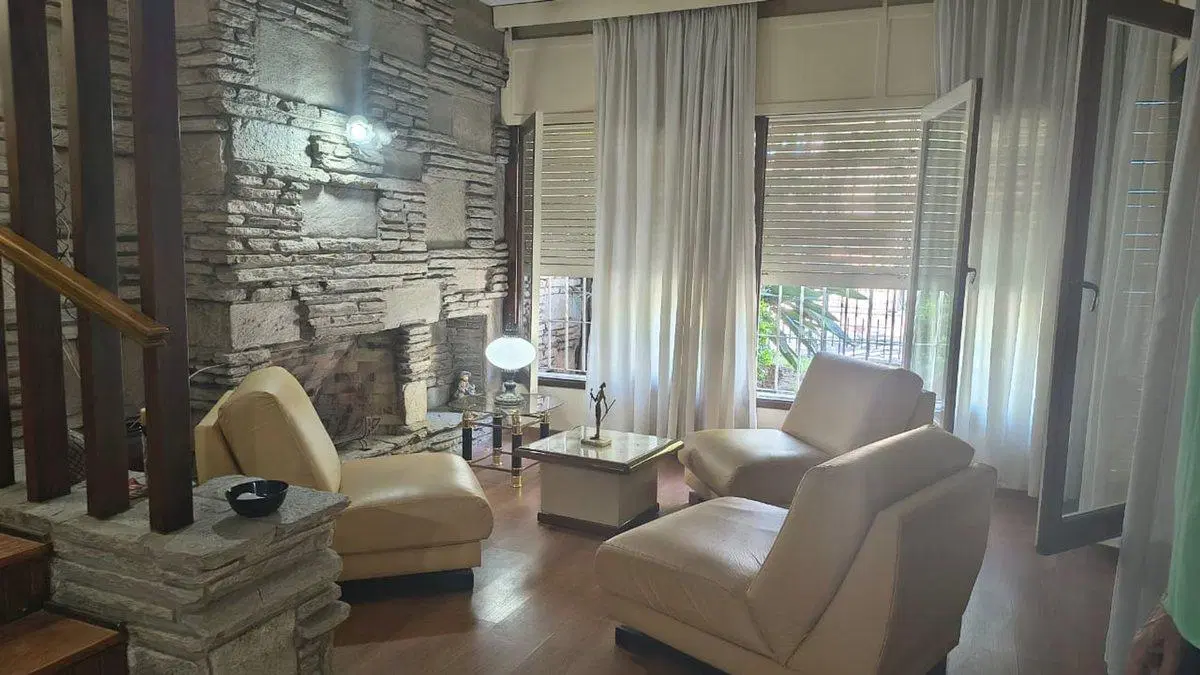 VENTA CASA 4 DORMITORIOS COCHERA PATIO CRISOL SUD 2