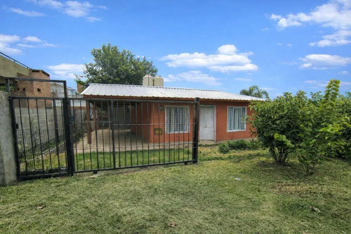 VENTA CASA 2 DORMITORIOS EN PERLA DEL LAGO 4
