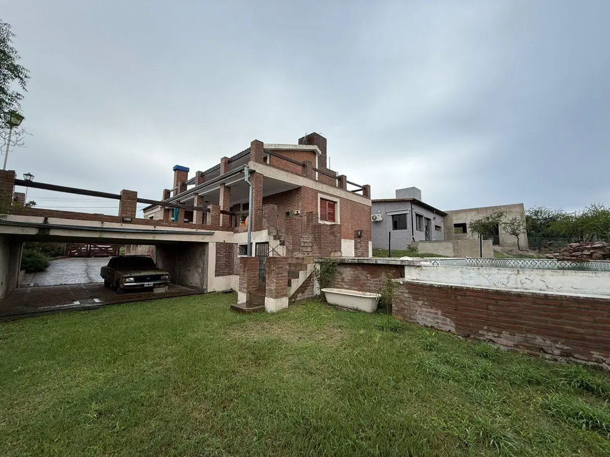 VENTA CASA 3 DORMITORIOS.EL MANZANO, APTO CREDITO. 5