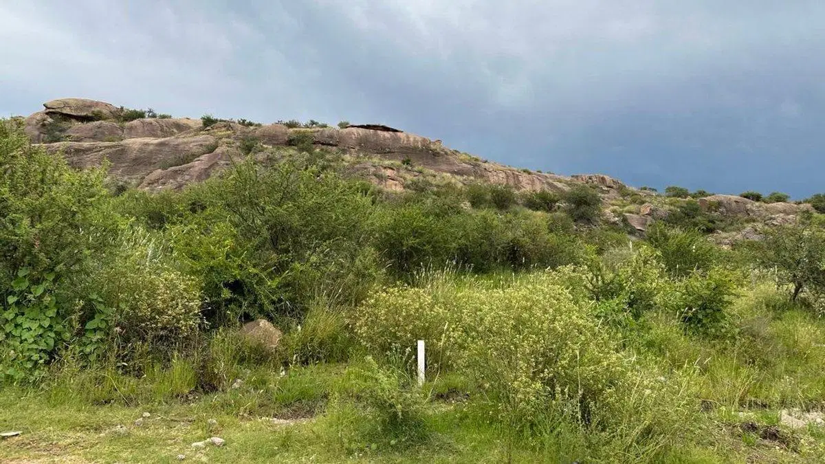 LOTE EN VENTA EN CAPILLA DEL MONTE CON ESCRITURA 3