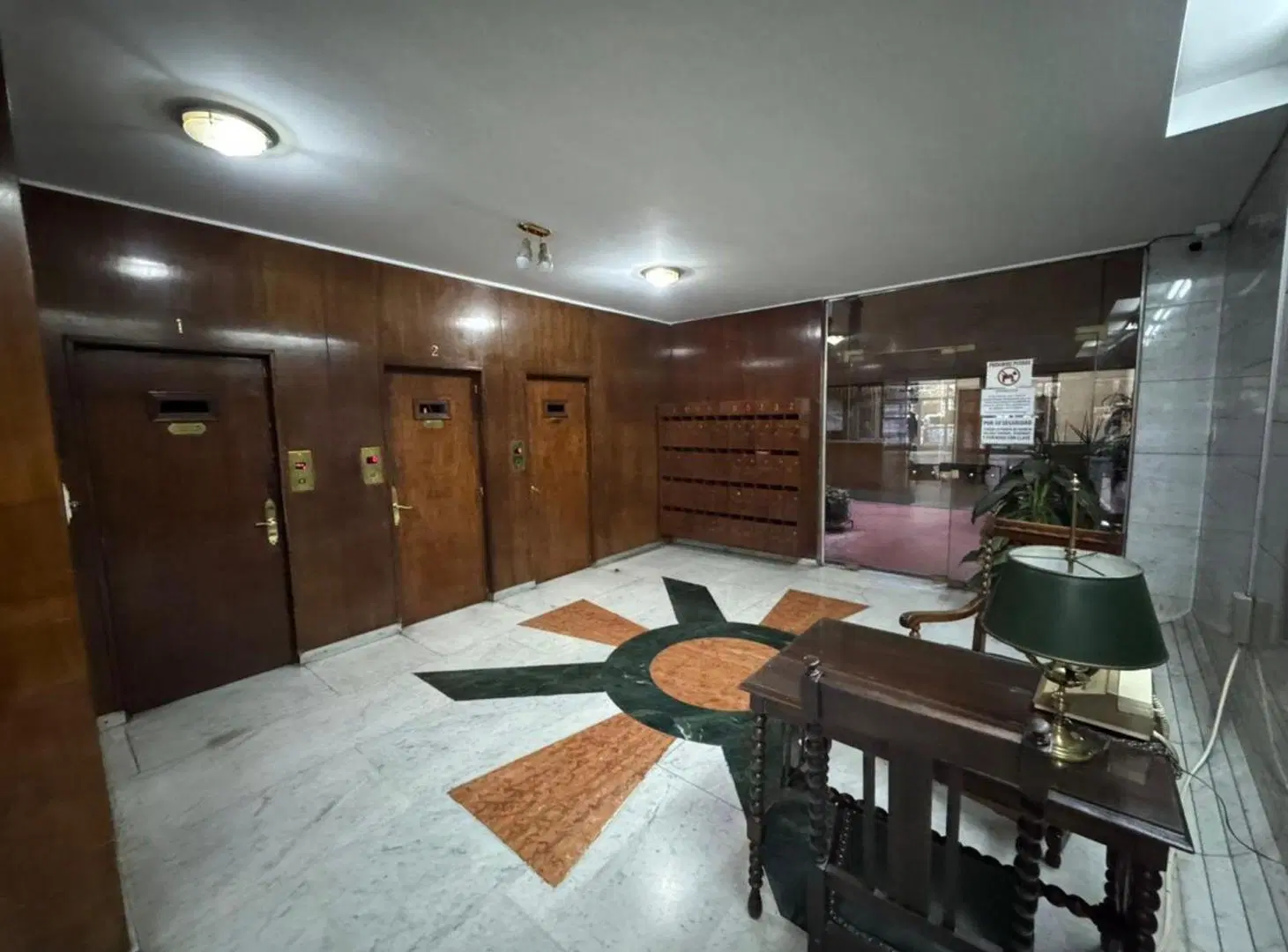 ALQUILER OFICINA 120M2 EN AV. GNRL PAZ. B° CENTRO. 3