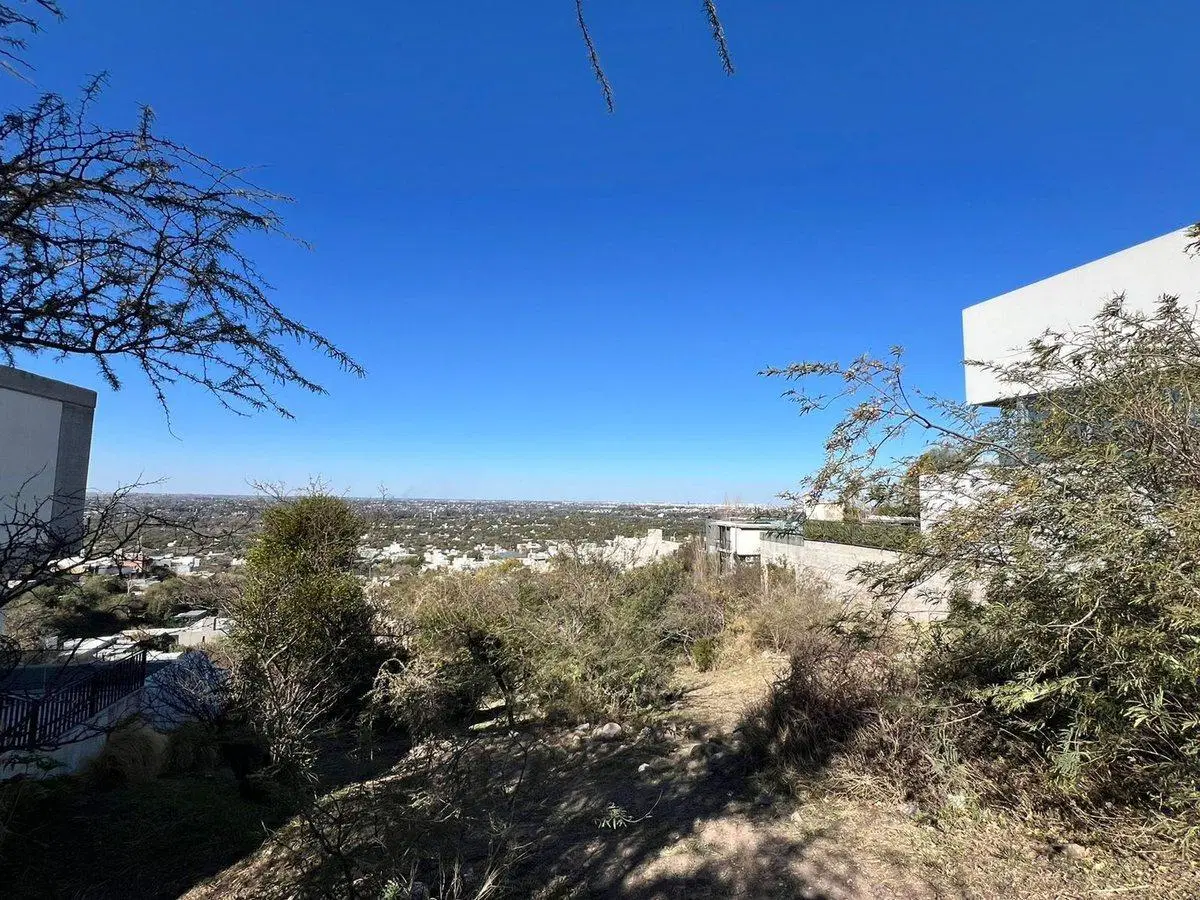 VENTA LOTE CON VISTA EN COUNTRY LA RUFINA 5