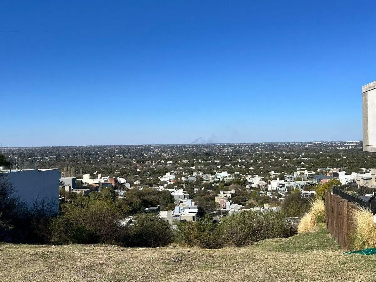 VENTA LOTE CON VISTA EN COUNTRY LA RUFINA 3