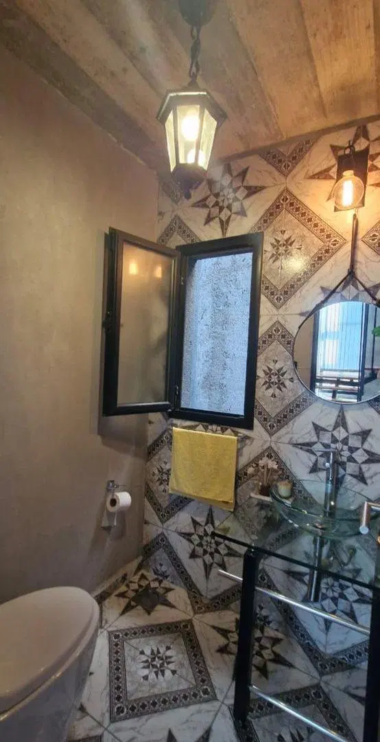 CASA 4 DORMITORIOS 4 BAÑOS Y PILETA EN DOCTA 5