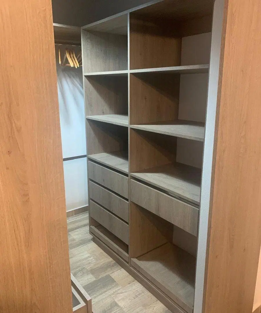 CASA 4 DORMITORIOS 4 BAÑOS Y PILETA EN DOCTA 3