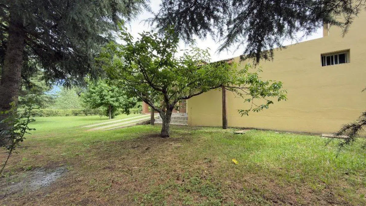 VENTA CASA 2 DORMITORIOS PILETA POTRERO DE GARAY 5