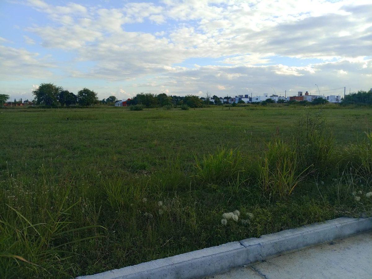 VENTA DE TERRENO VILLA RETIRO APTO DUPLEX