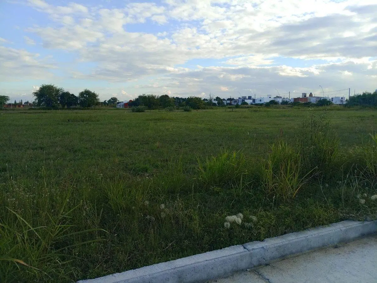 VENTA DE TERRENO VILLA RETIRO APTO DUPLEX 3