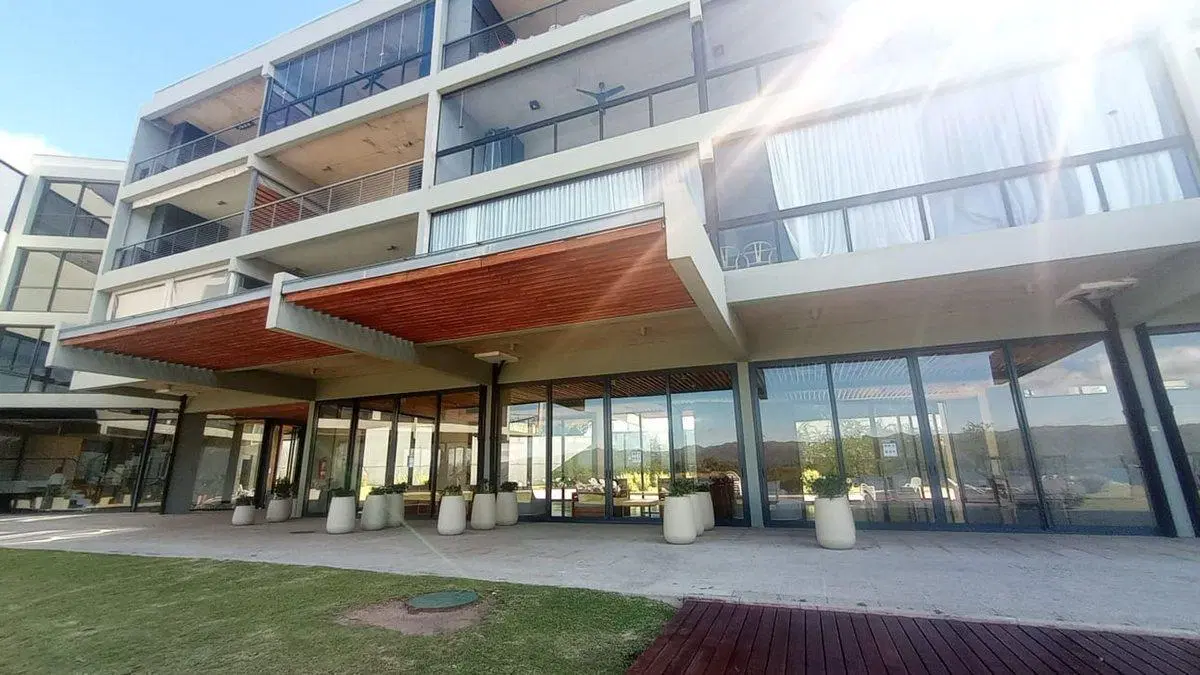 VENTA DEPARTAMENTO DE 2 DORM PUERTO DEL AGUILA 5