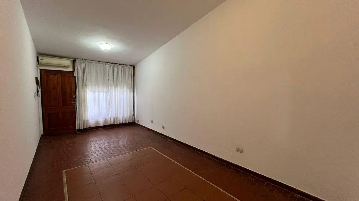 VENTA CASA 2 DORMITORIOS BARRIO LOS PLATANOS 2