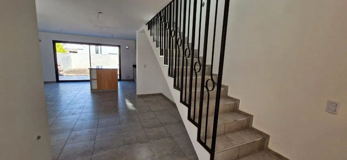 DUPLEX 3 DORMITORIO Y 3 BAÑOS EN ETAPA 2 DOCTA 4