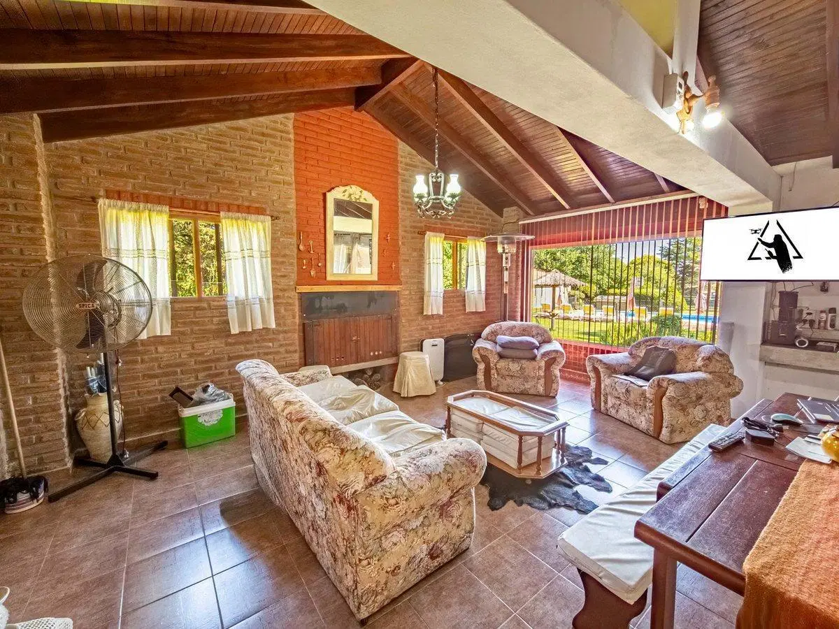 CASA 4 DORM Y PILETA - PLAYA GRANDE. V DEL DIQUE 8