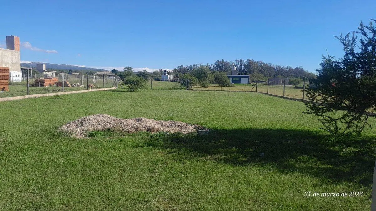 LOTE 400 / 800 M2 EN VENTA FALDA DEL CARMEN 2