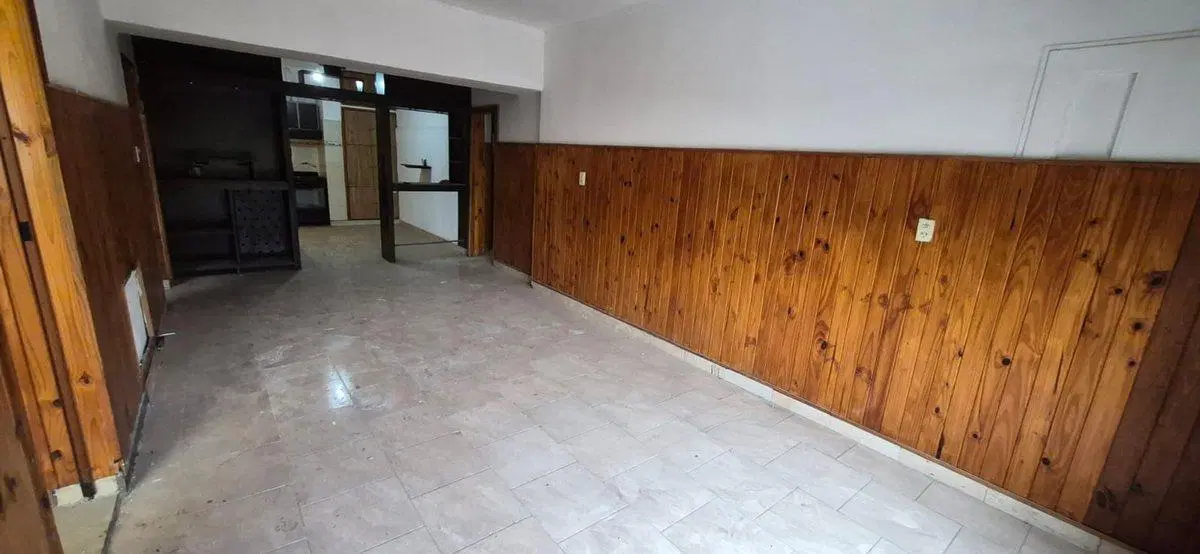 VENTA 2 CASAS DE 3 DORMITORIOS Y PATIO EN B YAPEYU 5