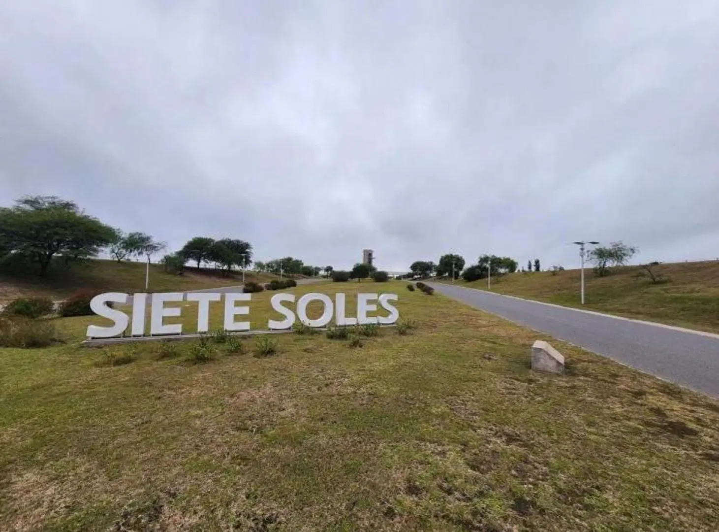 VENTA LOTE 1501M2 HEREDADES DE 7 SOLES 2