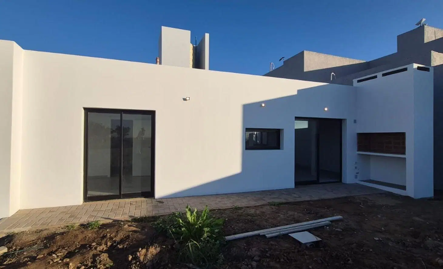 CASA 2 DORMITORIOS Y PILETA EN CAMPOS MANANTIALES 4