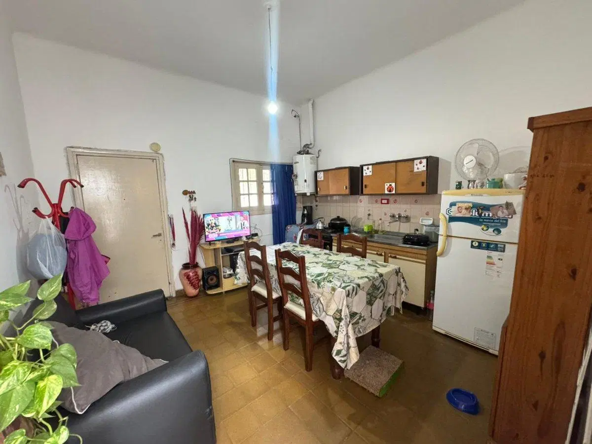 VENTA CASA 1 DORMITORIO. B° GENERAL PUEYRREDON. 4