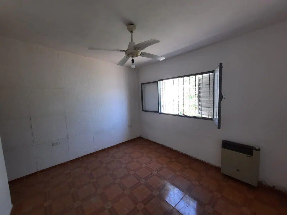 CASA 3 DORMITORIOS CON COCHERA, MARQUES SOBREMONTE 3