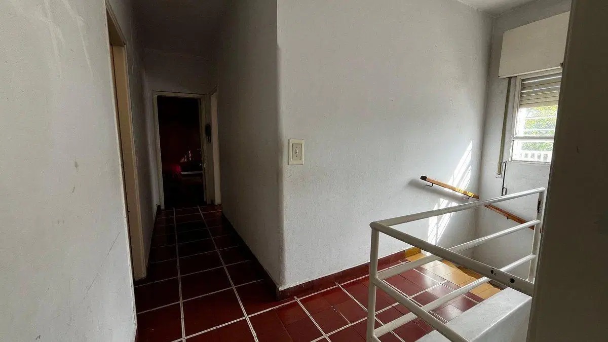 VENTA CASA 4 DORMITORIOS 3 BAÑOS BARRIO CRISOL SUR 3