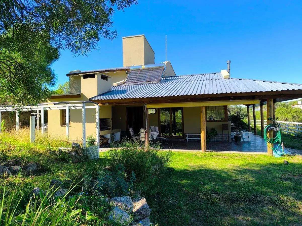 VENTA CASA 3 DORMITORIOS EN VILLA GENERAL BELGRANO 3