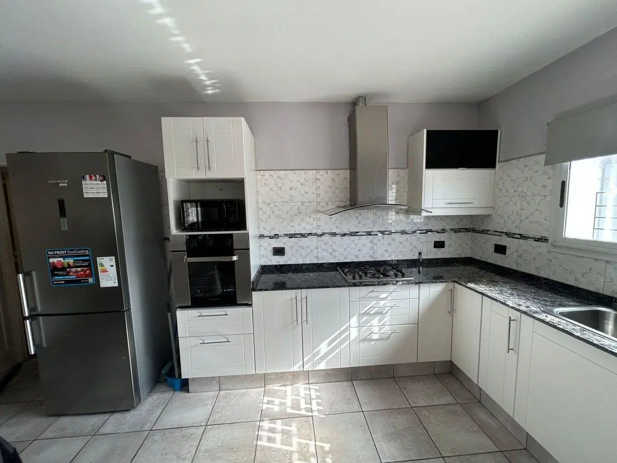 VENTA CASA 3 DORMITORIOS REFACCIONADA ALTO ALBERDI 2