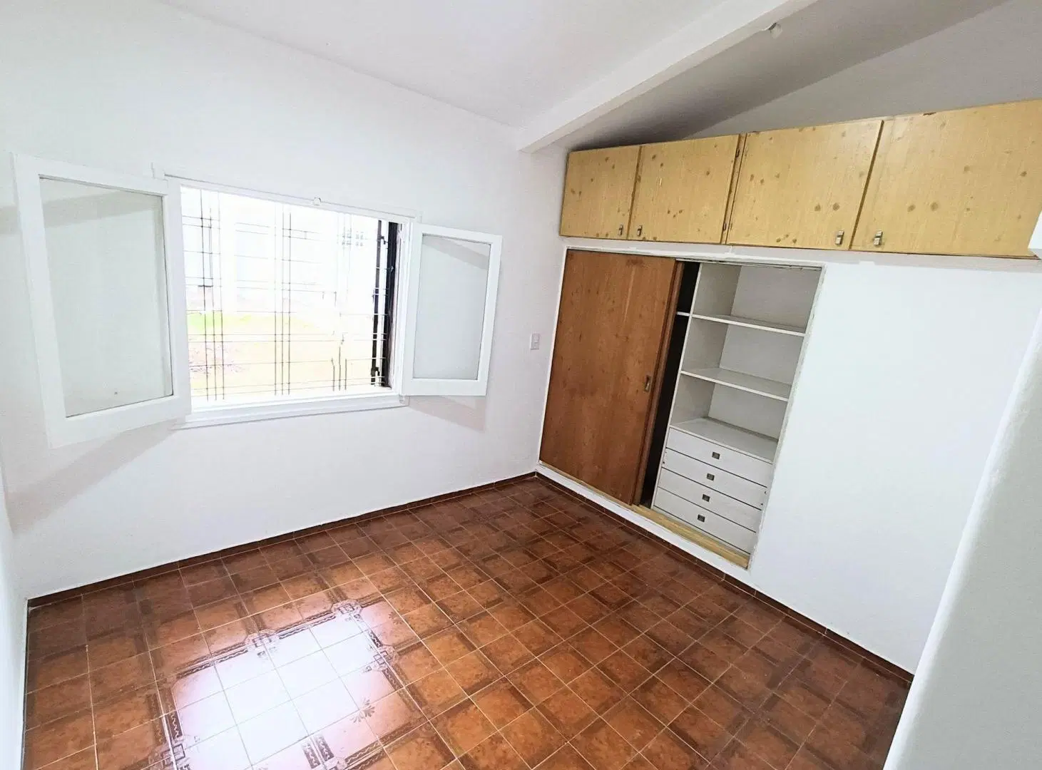 VENTA CASA 3 DORMITORIOS MARQUES DE SOBREMONTE 2