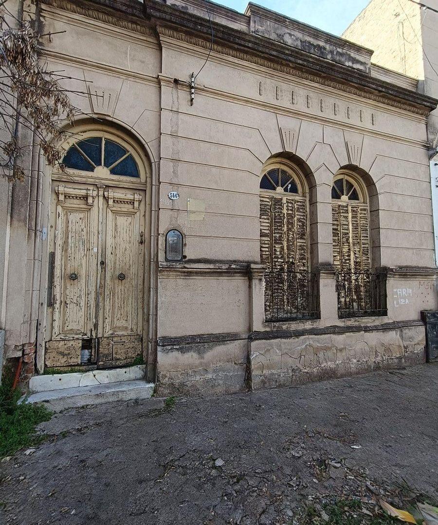 LOTE DE TERRENO CON CASA A DEMOLER B° SAN VICENTE