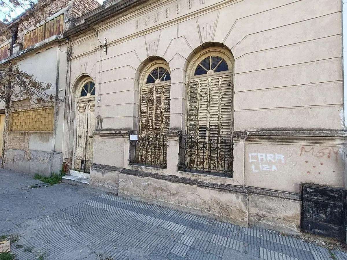 LOTE DE TERRENO CON CASA A DEMOLER B° SAN VICENTE 2