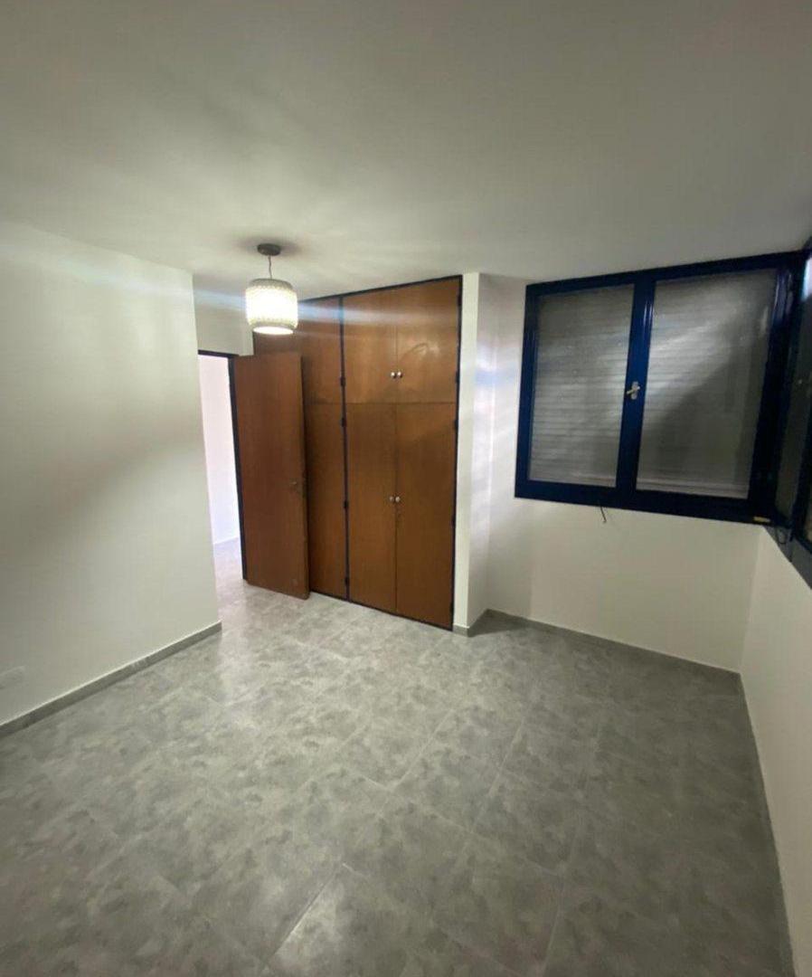 Dpto en Nva Cba dos Dorm Indep y Roundeau