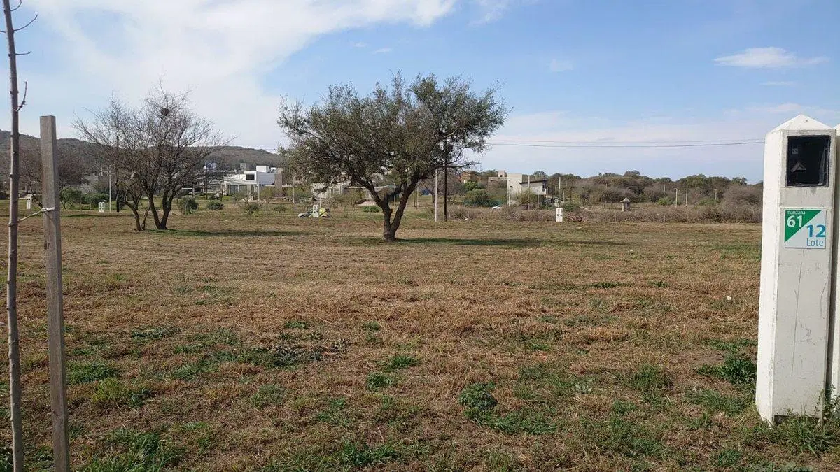 LOTE 350 M2 EN BARRIO CERRADO TEJAS CUATRO 3