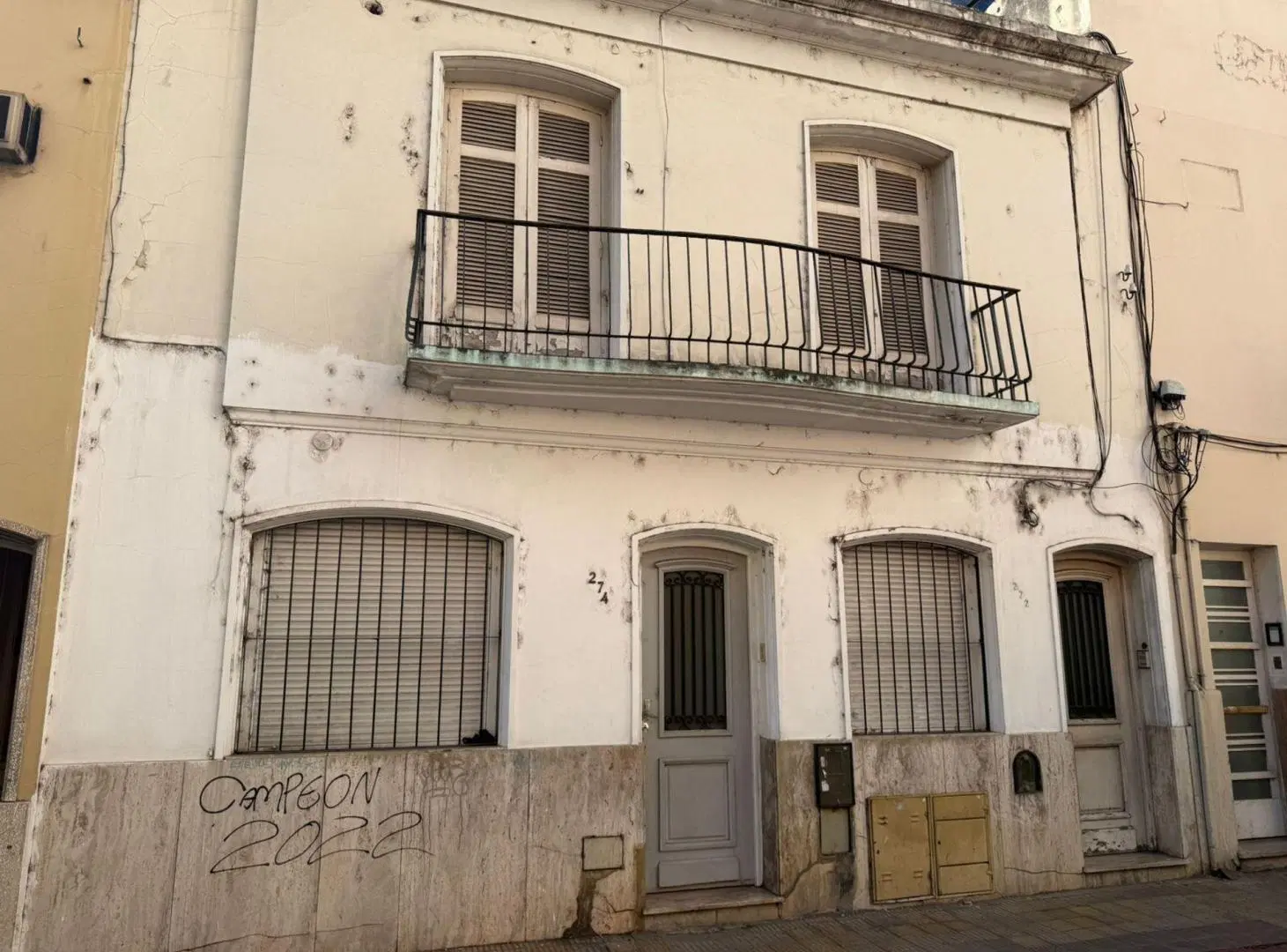 VENTA PH (IDEAL P/USO COMERC. /VIVIENDA) - ALBERDI 2