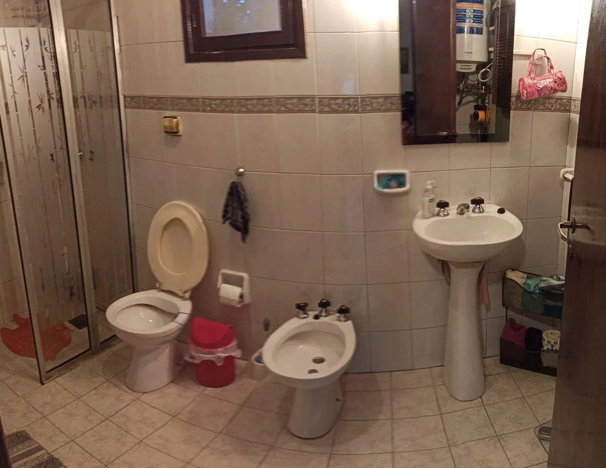 VENTA CASA 2 DORMITORIOS Y DEPOSITO EN TANTI 4