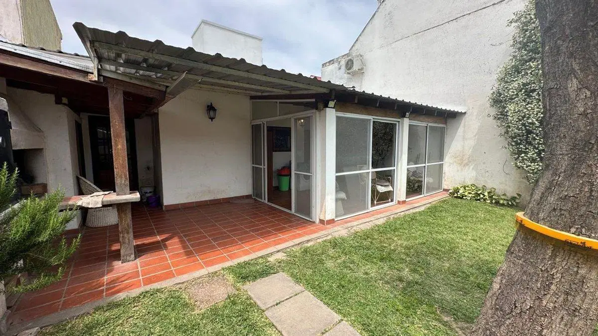 VENTA CASA 2 DORM CRISOL SUD - QUINCHO Y  PATIO 5