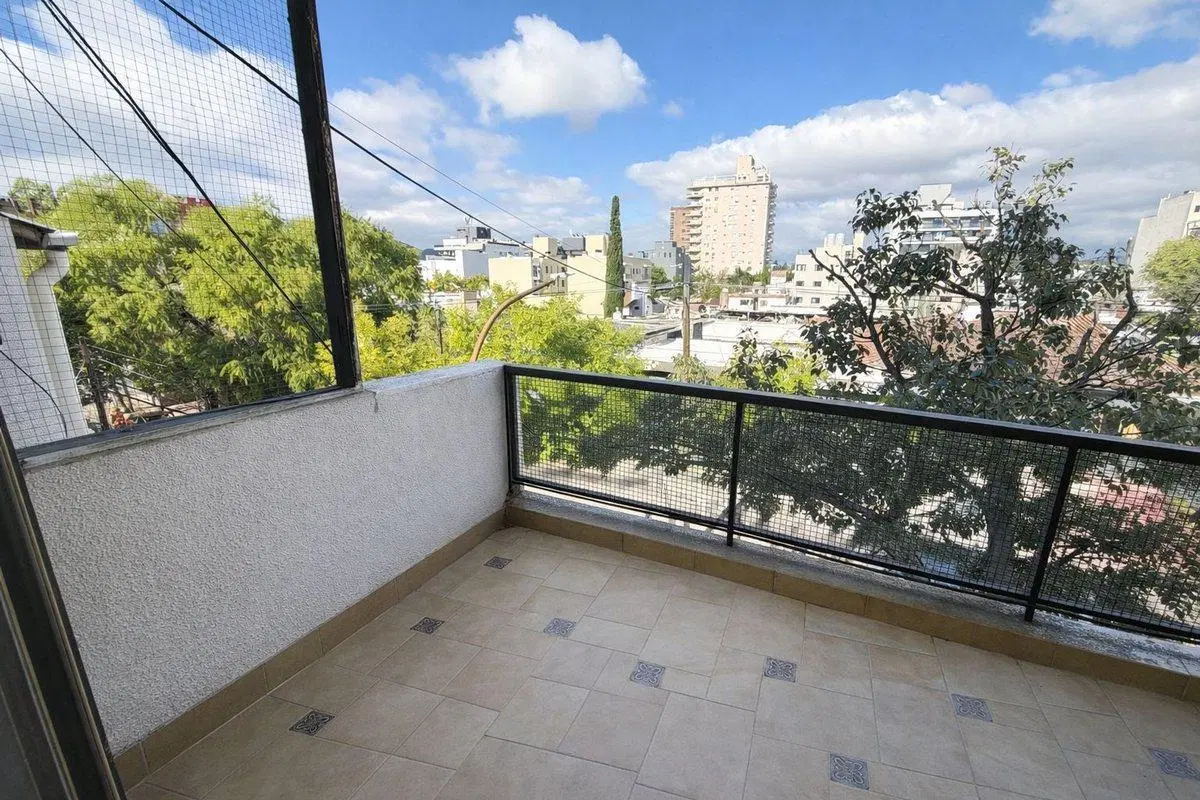 VENTA DEPARTAMENTO 3 DOMITORIOS COCHERA CARLOS PAZ 5