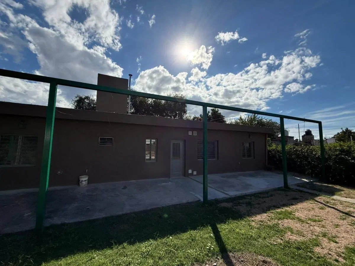 VENTA CASA 2 DORMITORIOS VILLA ALLENDE PARQUE 4