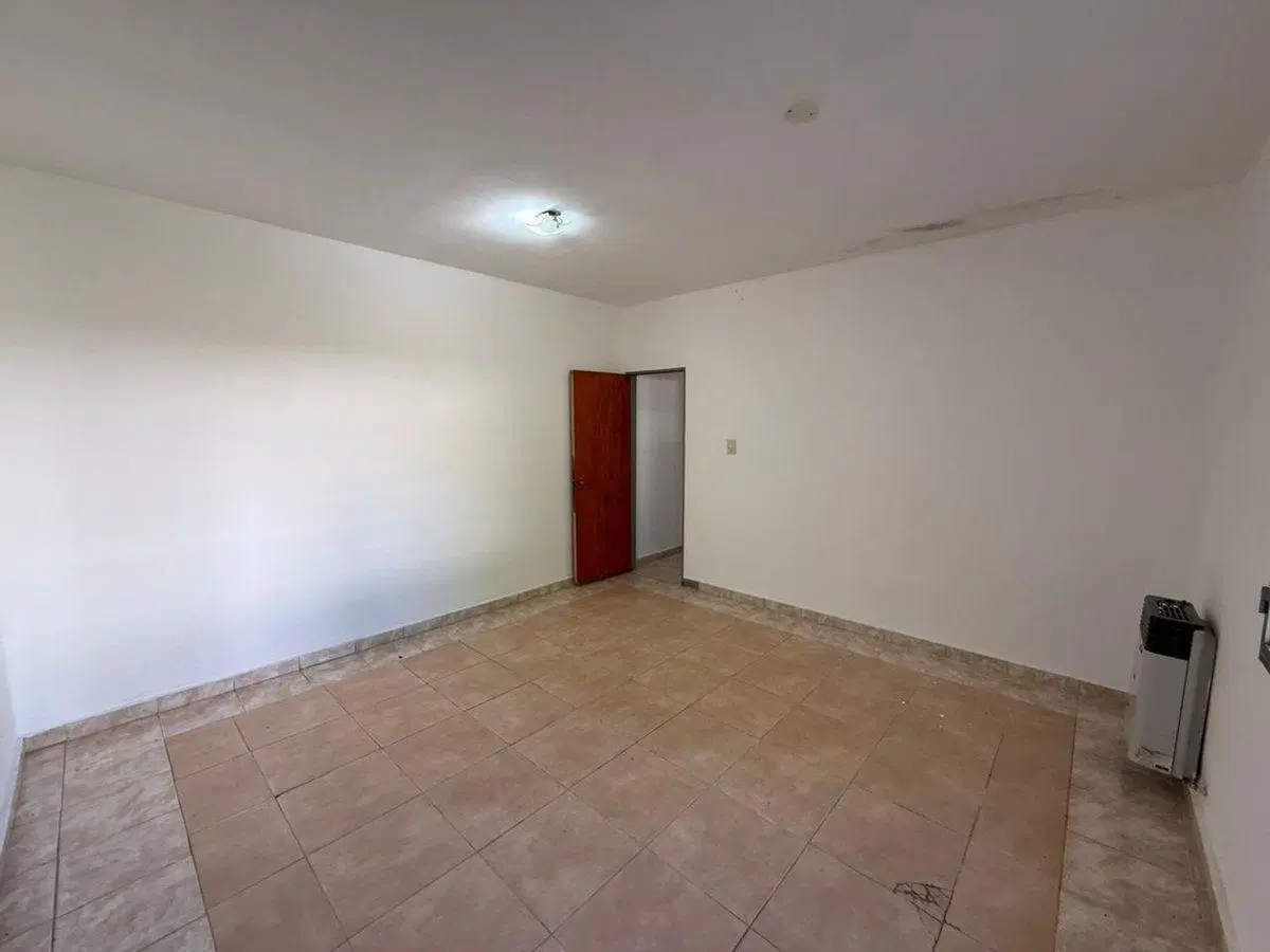 VENTA CASA 2 DORMITORIOS VILLA ALLENDE PARQUE 8