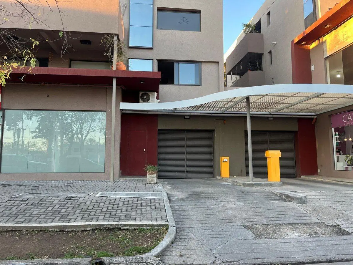 VENTA DE COCHERA EN ZONA NORTE 4