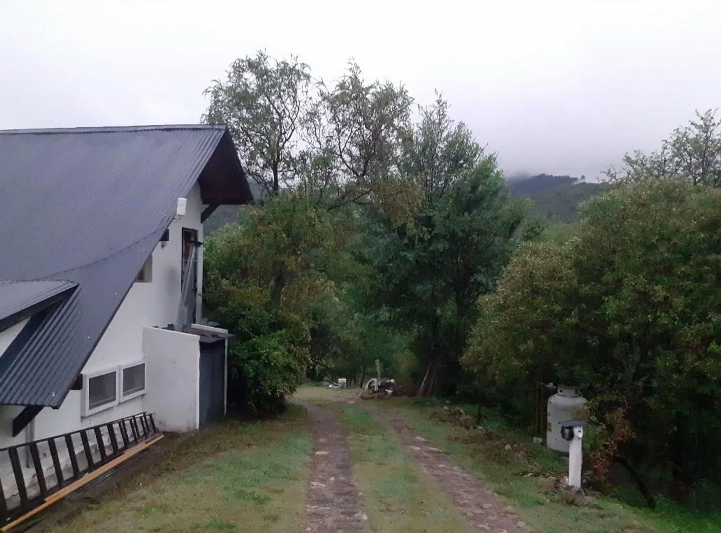VENTA CASA DOS DORMITORIOS VILLA GENERAL BELGRANO 4