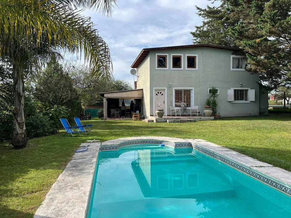 CASA EN VENTA 3 DORMITORIOS VILLA PARQUE SIQUIMAN 3
